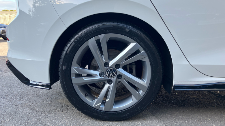 Volkswagen Golf 1.5 eTSI 150 R-Line 5dr DSG Petrol Hatchback